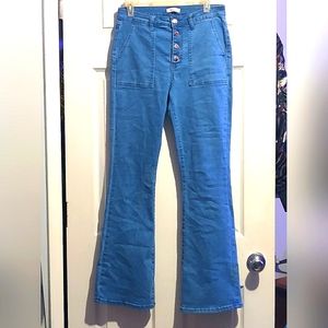 NWOT FLARE LEG STRETCH JEANS HIGH RISE